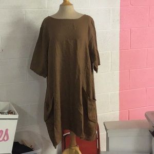 Short sleeve dress with pockets, one size fits most, brown